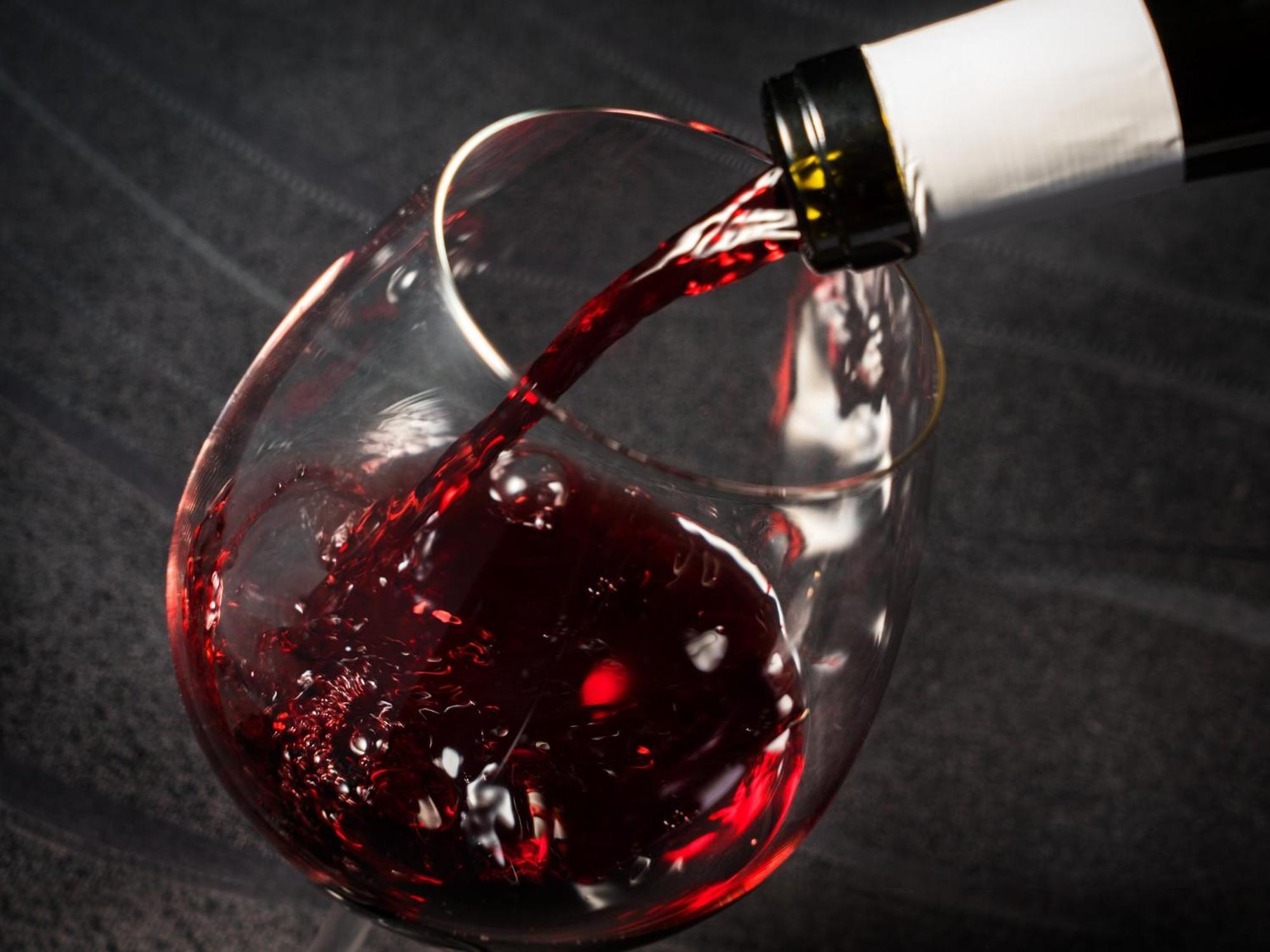 Villa Fontaine Premier Haneda Airport Tokyo Exterior photo Wine decanter